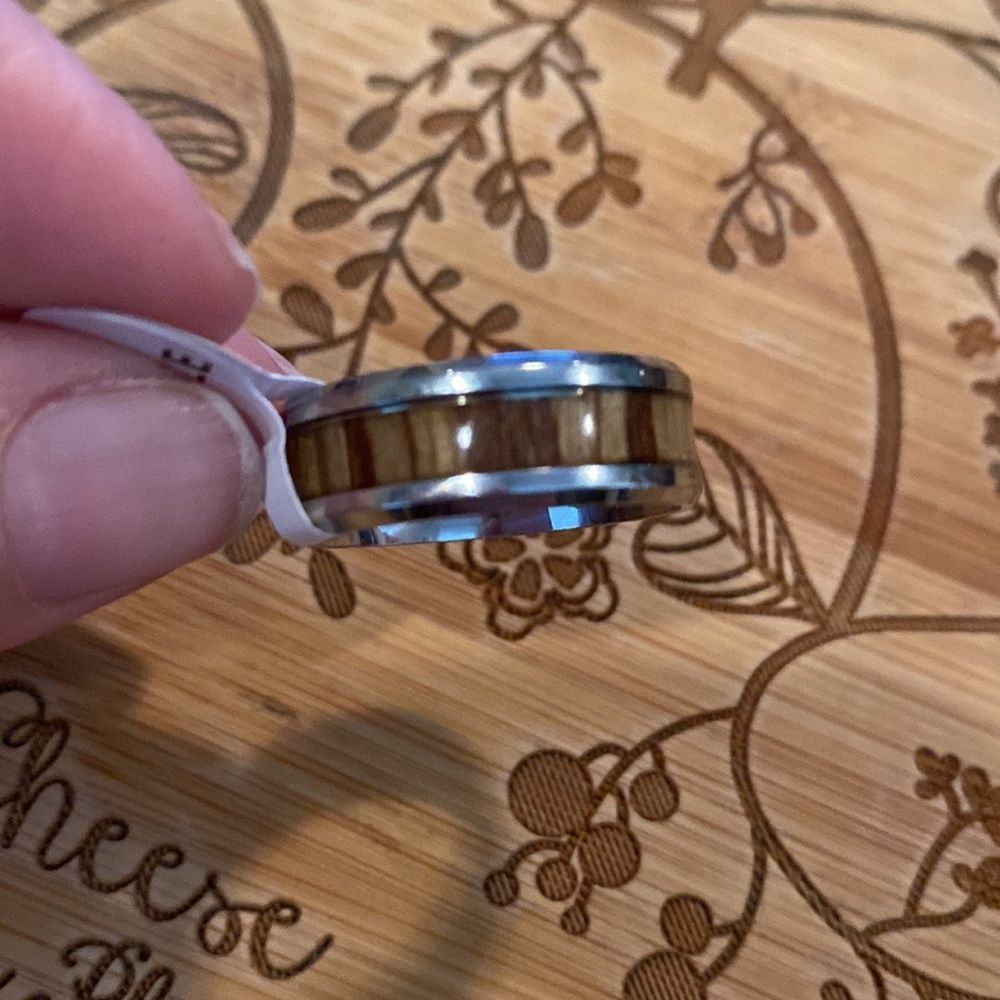 NWOT Ring (size 11) - Picture 5 of 7